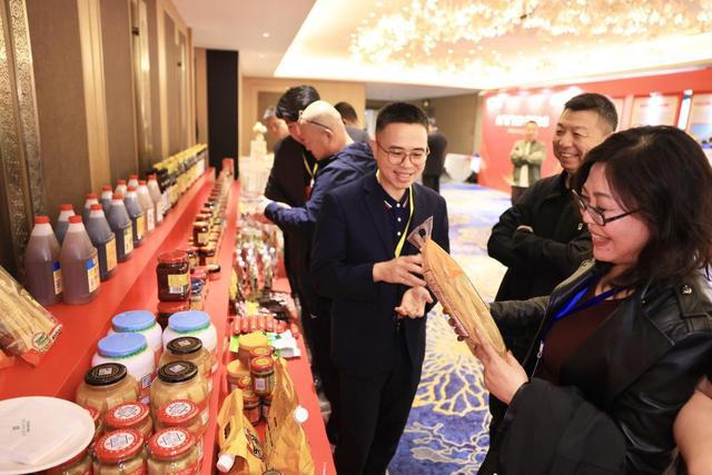 食品受捧 科技赋能老字号焕发新活力麻将胡了模拟器试玩王致和减盐减糖(图3)