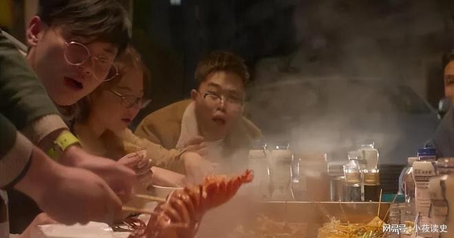 经的街头顶流麻辣烫为啥现在年轻人躲着走?麻将胡了2试玩网站20元买2根青菜?曾(图3) 经的街头顶流麻辣烫为啥现在年轻人躲着走?麻将胡了2试玩网站20元买2根青菜?曾(图3)