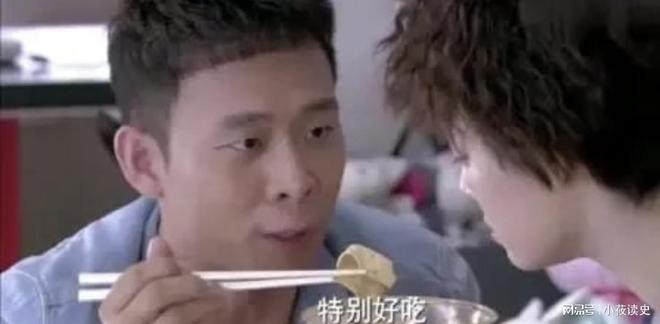 经的街头顶流麻辣烫为啥现在年轻人躲着走?麻将胡了2试玩网站20元买2根青菜?曾(图4) 经的街头顶流麻辣烫为啥现在年轻人躲着走?麻将胡了2试玩网站20元买2根青菜?曾(图4)