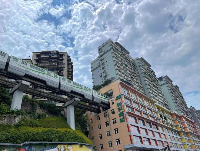 洞磁器口文化盛宴中老年旅游攻略费用详解麻将胡了2试玩网站杭州出发重庆行：洪崖(图3)